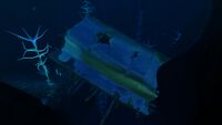 Blood Kelp Zone Large Wreck 1