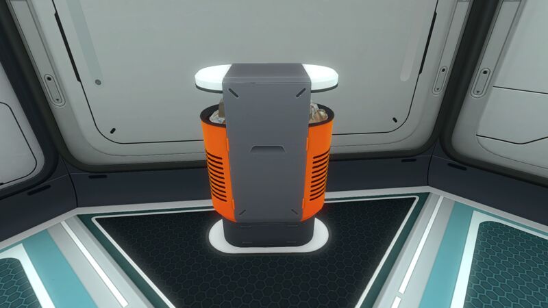 File:TrashCan1.jpg